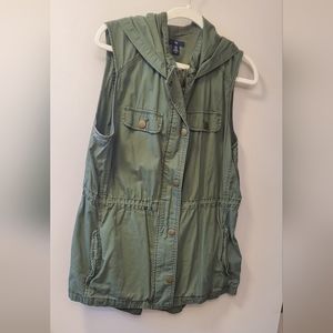 Gap utility vest